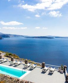 Oia Suites Santorini
