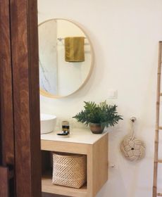 La Maisonette House in the Heart of Liapades Close To Rovinia Beach &