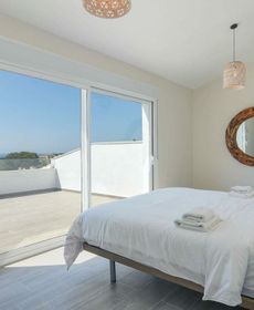 Great Villa in Moraira with Unique View, Infinity Pool And Outdoor Kit