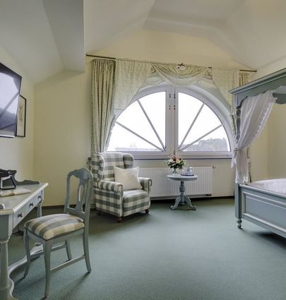 Ferienhotel Fläming.Juniorsuite.hotels/11ad5fcb1c3e3cec381212d227ed5f204d52462e/room/ferienhotel-flaming-juniorsuite-54090.jpg