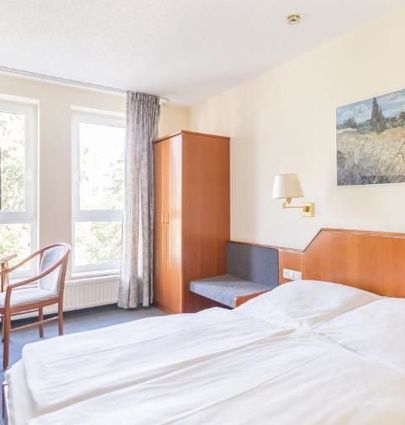 Hotel Markgraf Leipzig.Economy Doppelzimmer.hotels/1ff052575fd0ce029fe5439484385cea2d5a4edd/room/hotel-markgraf-leipzig-economy-doppelzimmer-68038.jpg