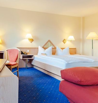 Hotel Rathener Hof.Twinzimmer.hotels/91cf569f0df7c4428d41fcc9d1176402c80ceef9/room/hotel-rathener-hof-twinzimmer-24180.jpg