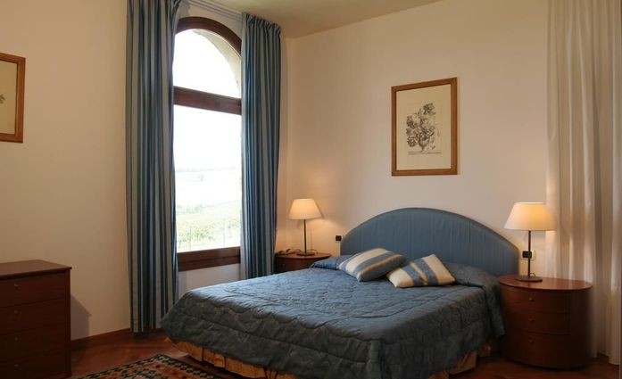 Villa San Filippo.Doppelzimmer.hotels/0df99311bda3773a448d8c7ab9d8affee32efe8c/room/villa-san-filippo-doppelzimmer-56971.jpg