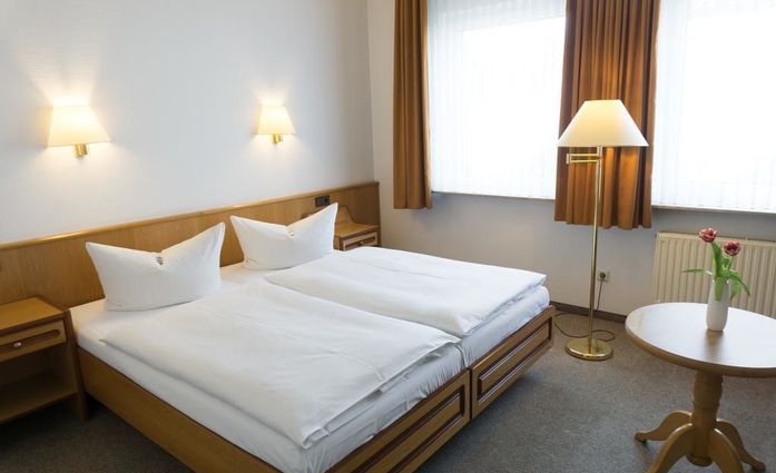 Hotel Schaper.Doppelzimmer.hotels/121ccbfb879653841c7a2ebdac36b8753c1d3137/room/hotel-schaper-doppelzimmer-49105.jpg