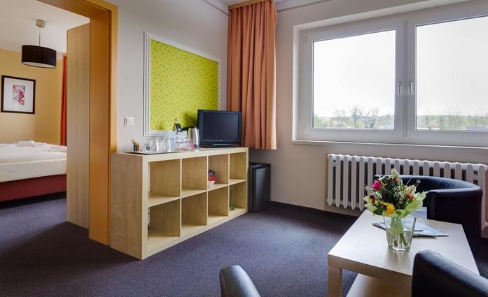 Himmelsscheibe Nebra Saale/Unstrut.Suite.hotels/13e507a08cda00023d609d0975a67aa7a60f2243/room/himmelsscheibe-nebra-saale-unstrut-suite-38083.jpg