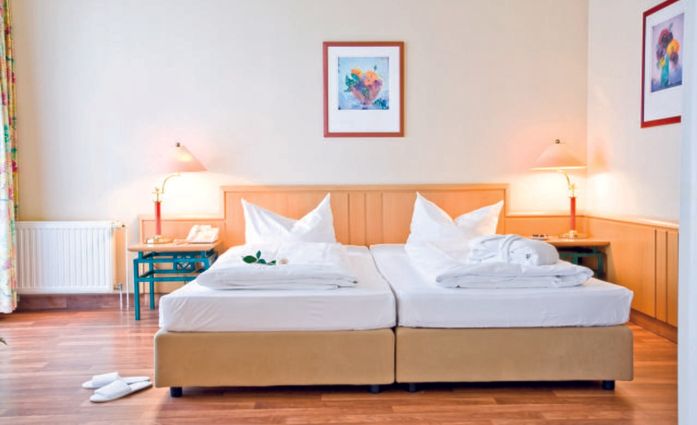 Seehotel Großherzog von Mecklenburg.Doppelzimmer.hotels/834ff947c131015c4df11c0deedb05b6577d81ca/room/seehotel-grossherzog-von-mecklenburg-doppelzimmer-66797.jpg
