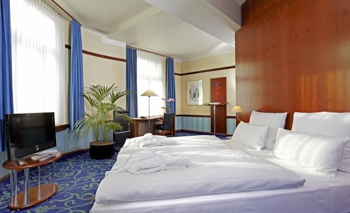 Seaside Park Hotel.Suite.hotels/89e77df8ae1aa4bb93556f93b546e4ca908c0963/room/seaside-park-hotel-suite-45093.jpg