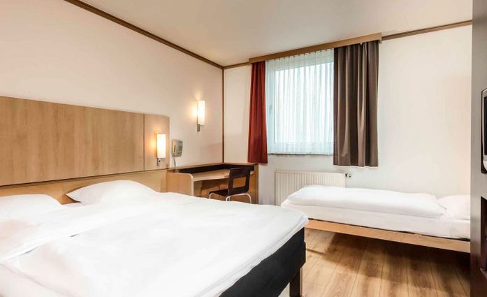Ibis Erfurt Ost.Doppelzimmer.hotels/eac47d768f75aee950a7a9ed60a3502f0bf4e8db/room/ibis-erfurt-ost-doppelzimmer-30157.jpg
