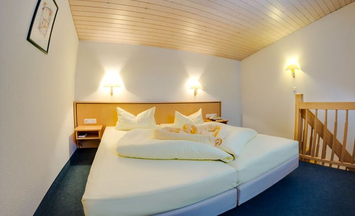 Seehotel Luisenhof Falkenhagen.Doppelzimmer Komfort.hotels/fb74e4d94018965c7fd096b4f733280e79781de8/room/seehotel-luisenhof-falkenhagen-doppelzimmer-komfort-97724.jpg