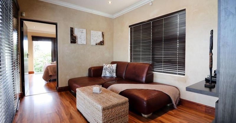 Awali Lodge in Cape Town - photos and rooms on HotelFriend