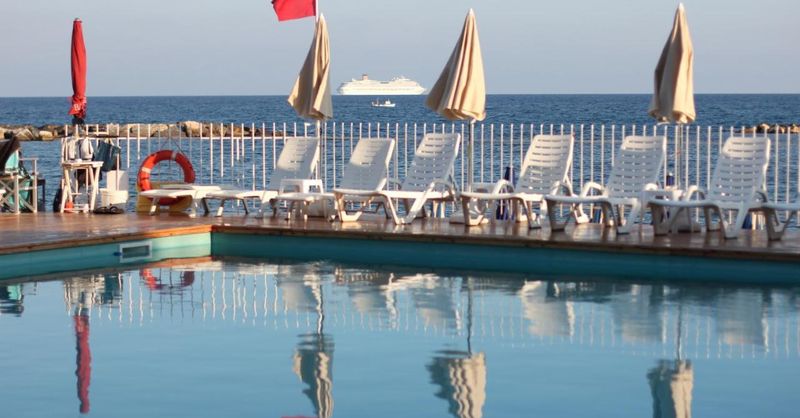 san bartolomeo al mare hotel mayola