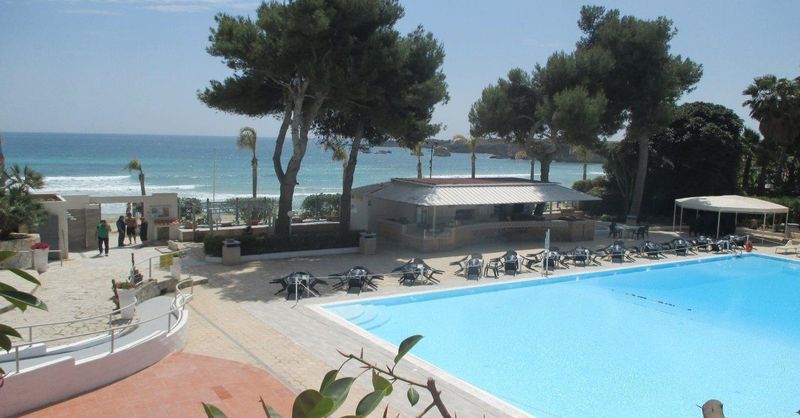 Fontane Bianche Beach Club: room reservation on HotelFriend