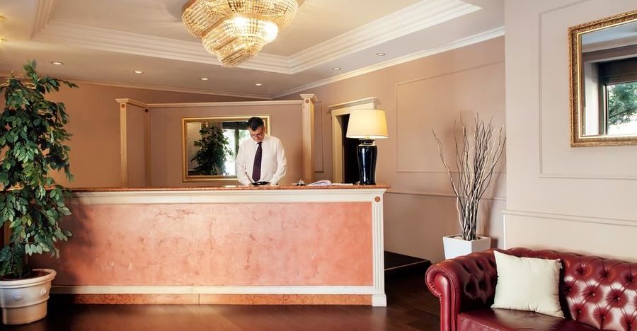 hotel club house