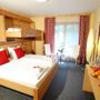First mountain Hotel Montafon.Doppelzimmer mit 1/2 Zusatzbetten Dusche / WC.hotels/c30bc7a18a96d787d5cc88eb0c9bfae34424b4b9/room/first-mountain-hotel-montafon-doppelzimmer-mit-1-2-zusatzbetten-dusche-wc-28499.jpg