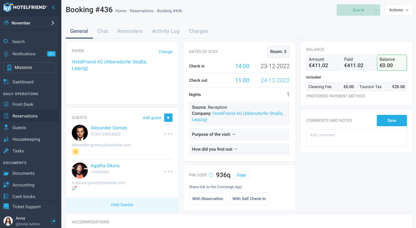 Enhanced Company display in the booking card and invoice creation modal windows